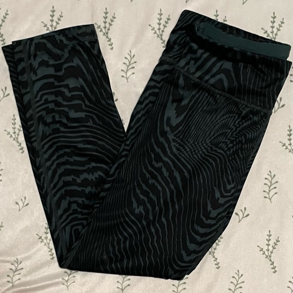 Nike Black Zebra-Print Leggings with White Swoosh - Picture 2 of 7